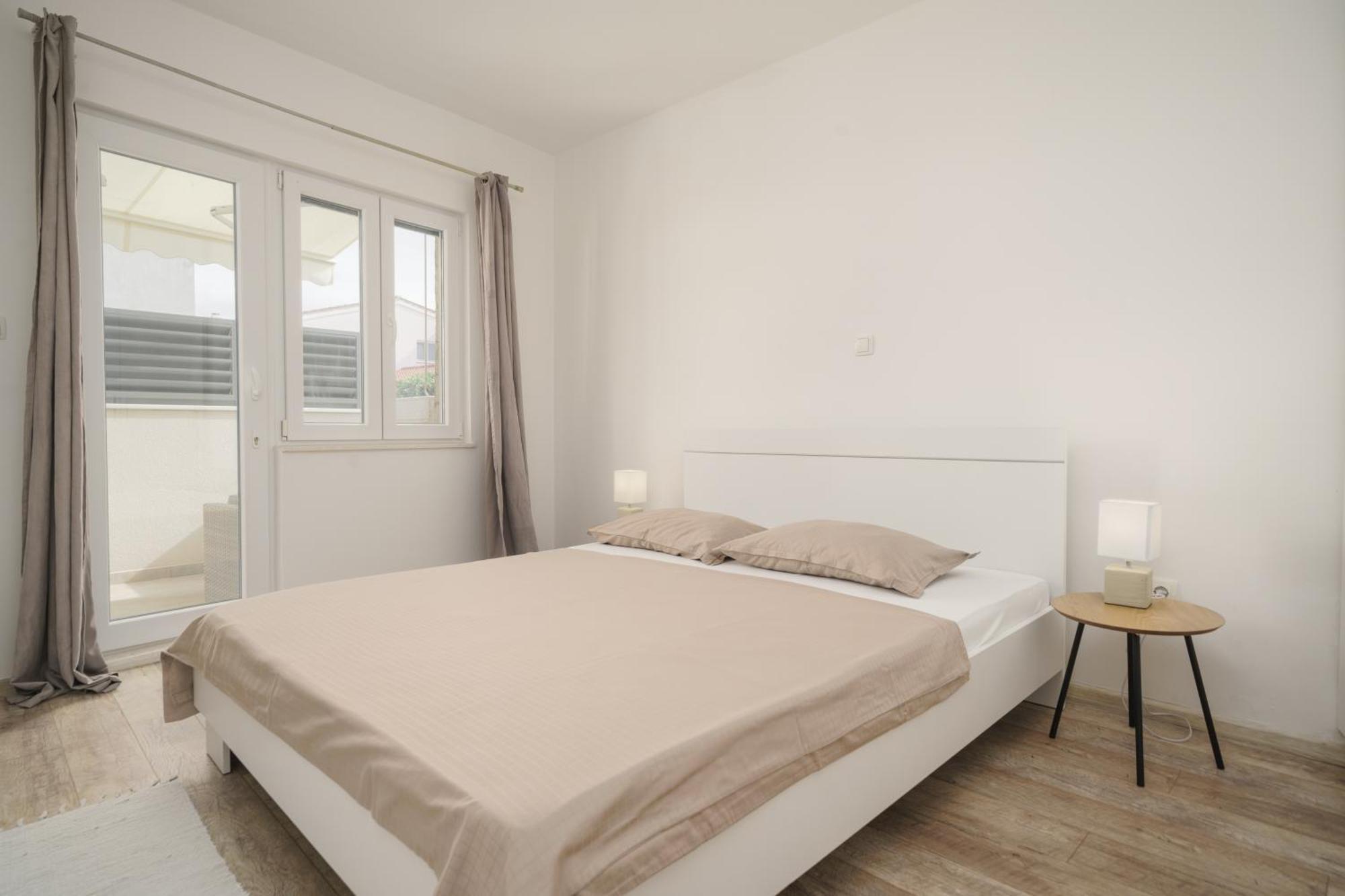 Holiday Home Oliva Водице Екстер'єр фото