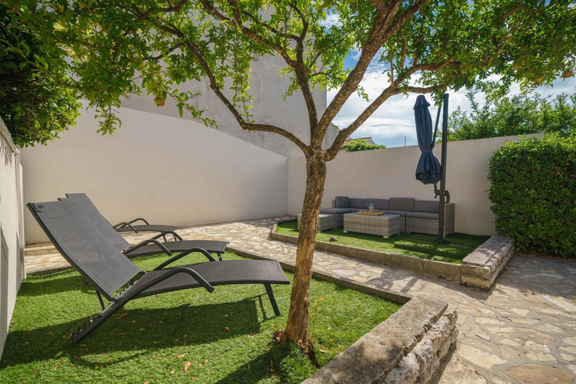 Holiday Home Oliva Водице Екстер'єр фото