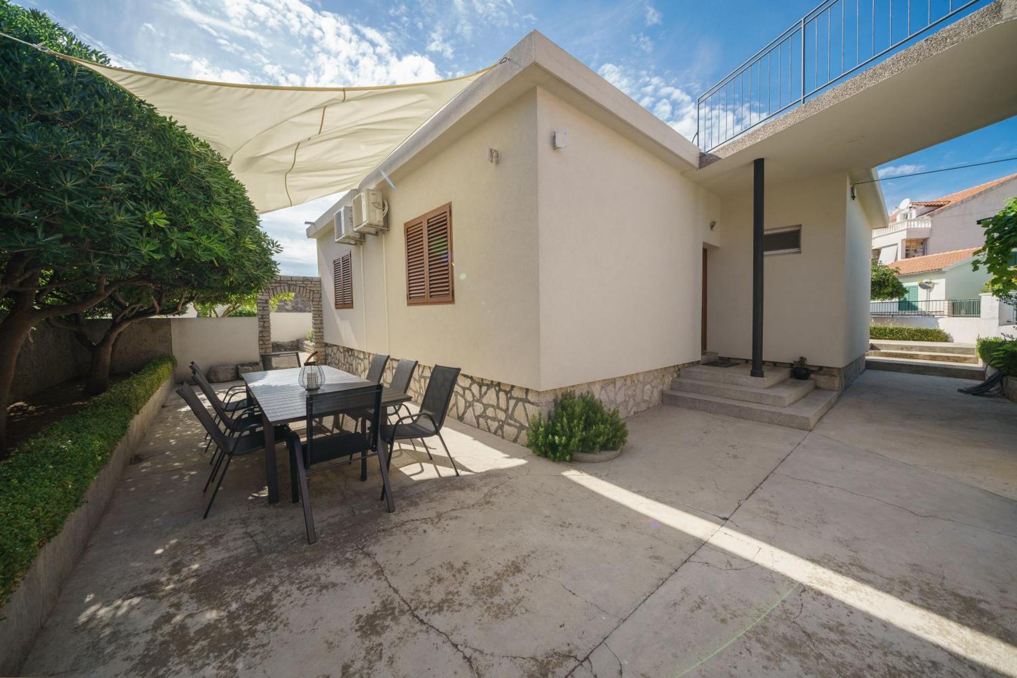 Holiday Home Oliva Водице Екстер'єр фото