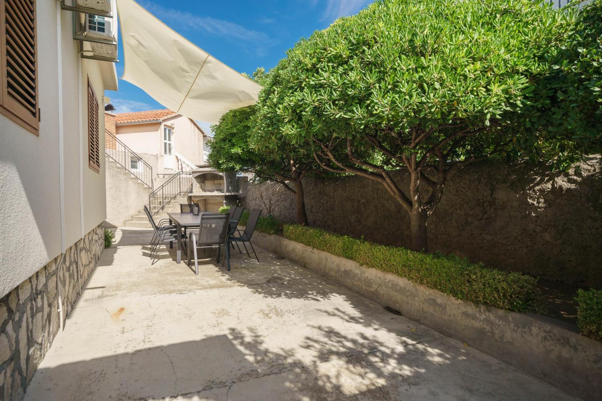 Holiday Home Oliva Водице Екстер'єр фото