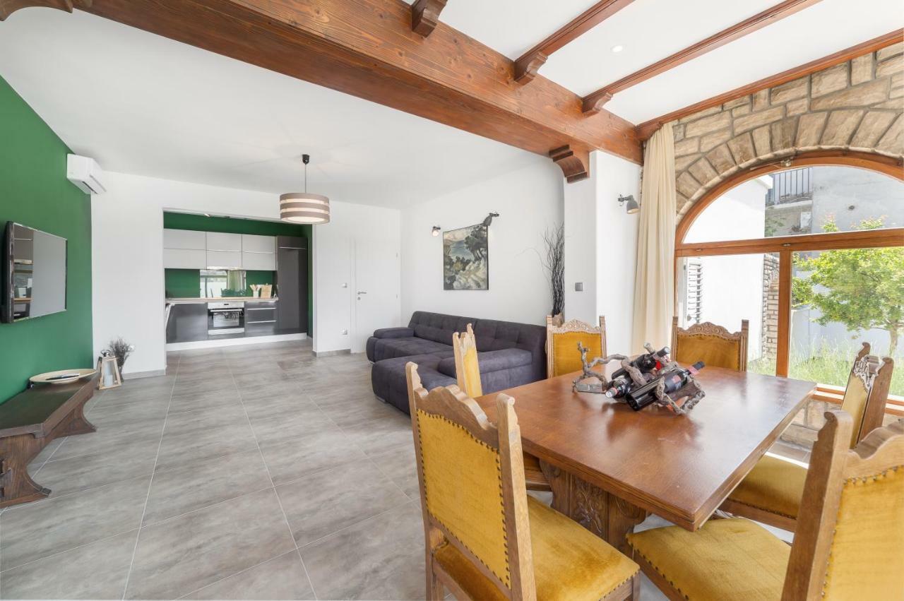 Holiday Home Oliva Водице Екстер'єр фото